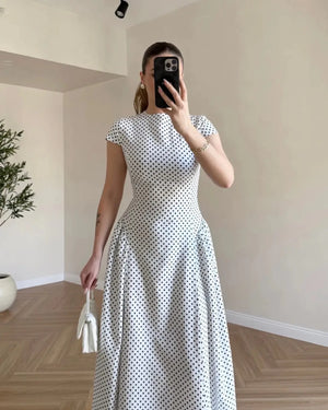فستان باريسي منقط بالأسود | Robe Parisienne Pois Noirs - TopVetmentsDZ